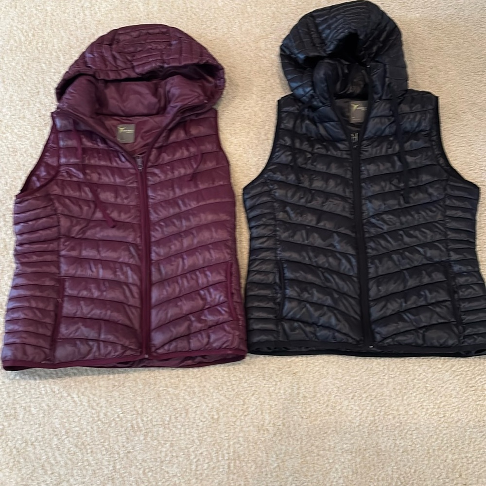 Old Navy bundle of 2 vests Size Medium